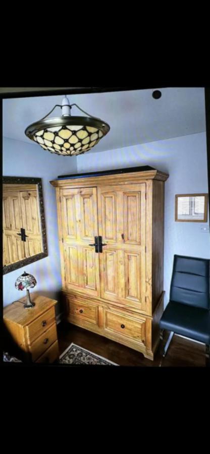 Deluxe Double Bed With Private Mordern Shower & Smart Tv Clydebank Kültér fotó